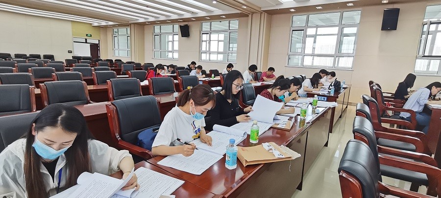 1591951322504072455.jpg 阅卷.jpg