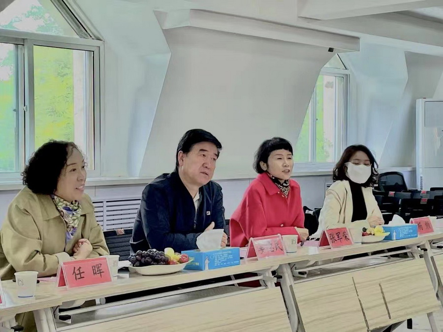 1652703192113036503.jpg 03党委书记姜德民、校长任晖在兰州手足外科医院访企拓岗_调整大小.jpg