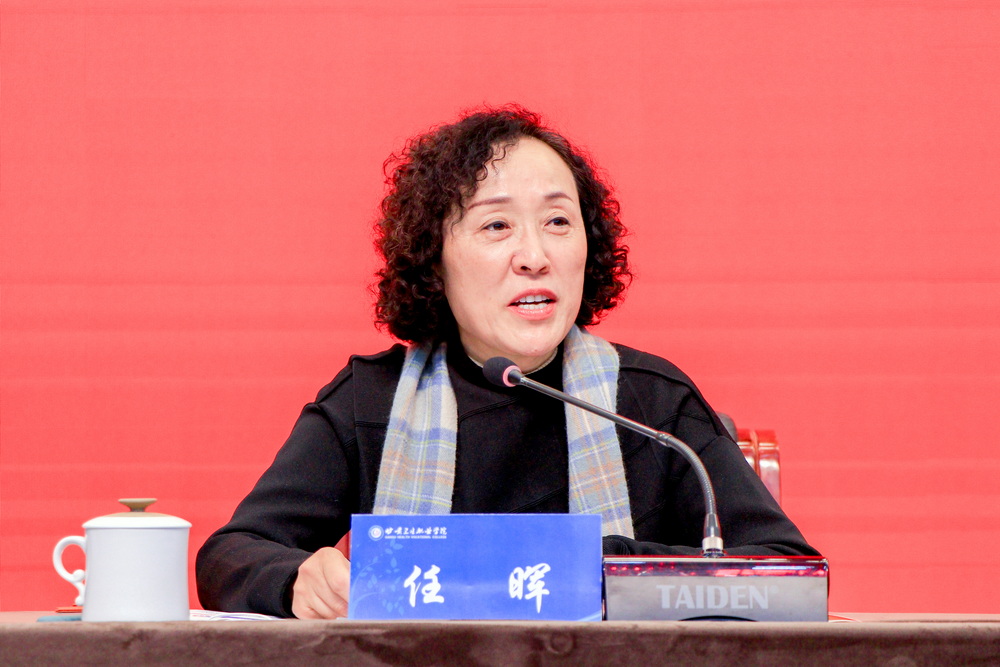 2023年2月25日   英国365上市官网2022年—2023年第二学期开学大会 (5)_调整大小.jpg