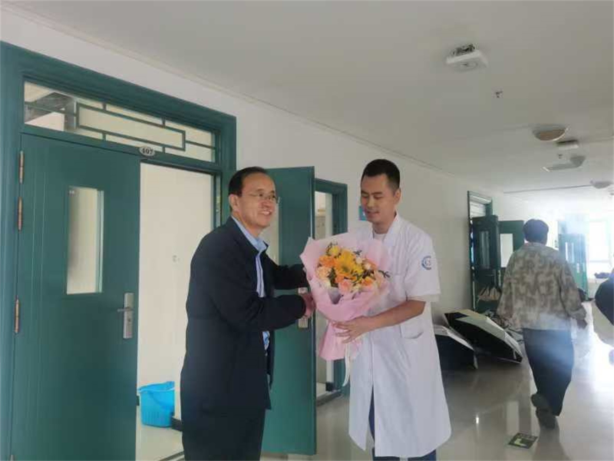 1725954467336032863.jpg dac7894c4636b3248a963ed19477267.jpg